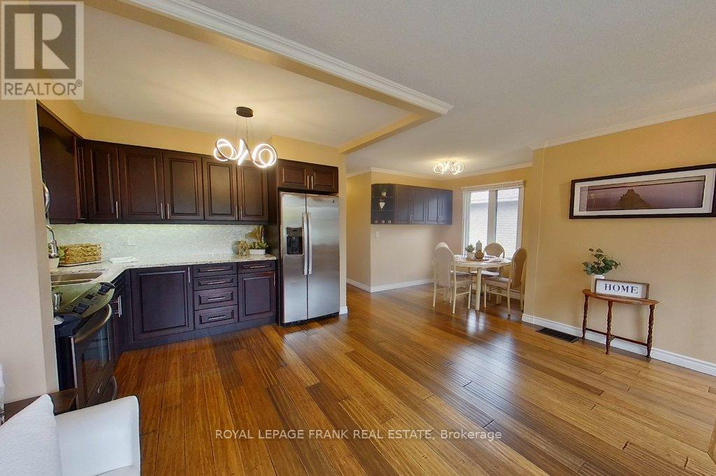 324 Towerhill Road, Peterborough (Northcrest Ward 5), Ontario  K9H 7R7 - Photo 6 - X12485324