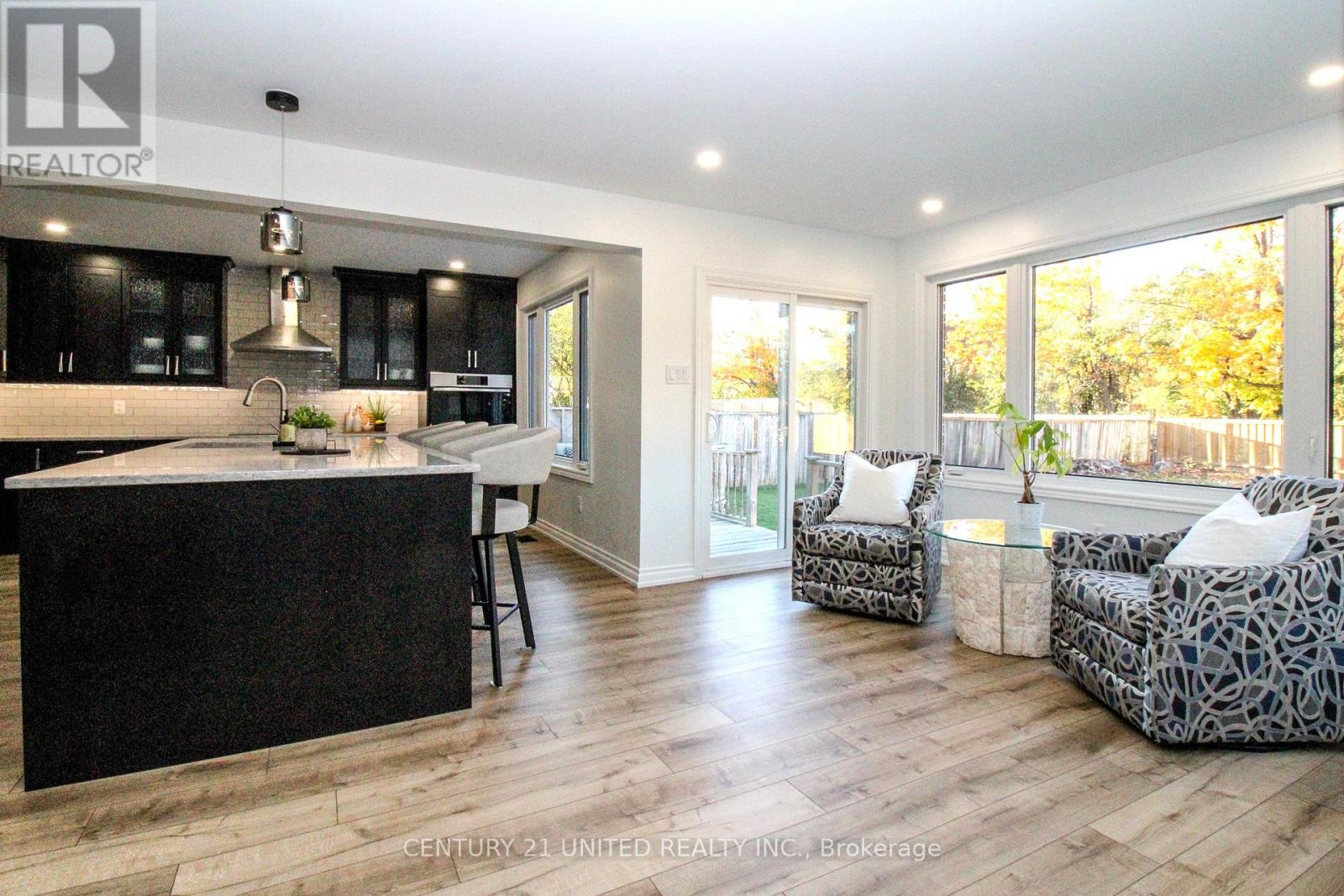 220 Ridgewood Road, Peterborough (Monaghan Ward 2), Ontario  K9J 8A3 - Photo 12 - X12485518