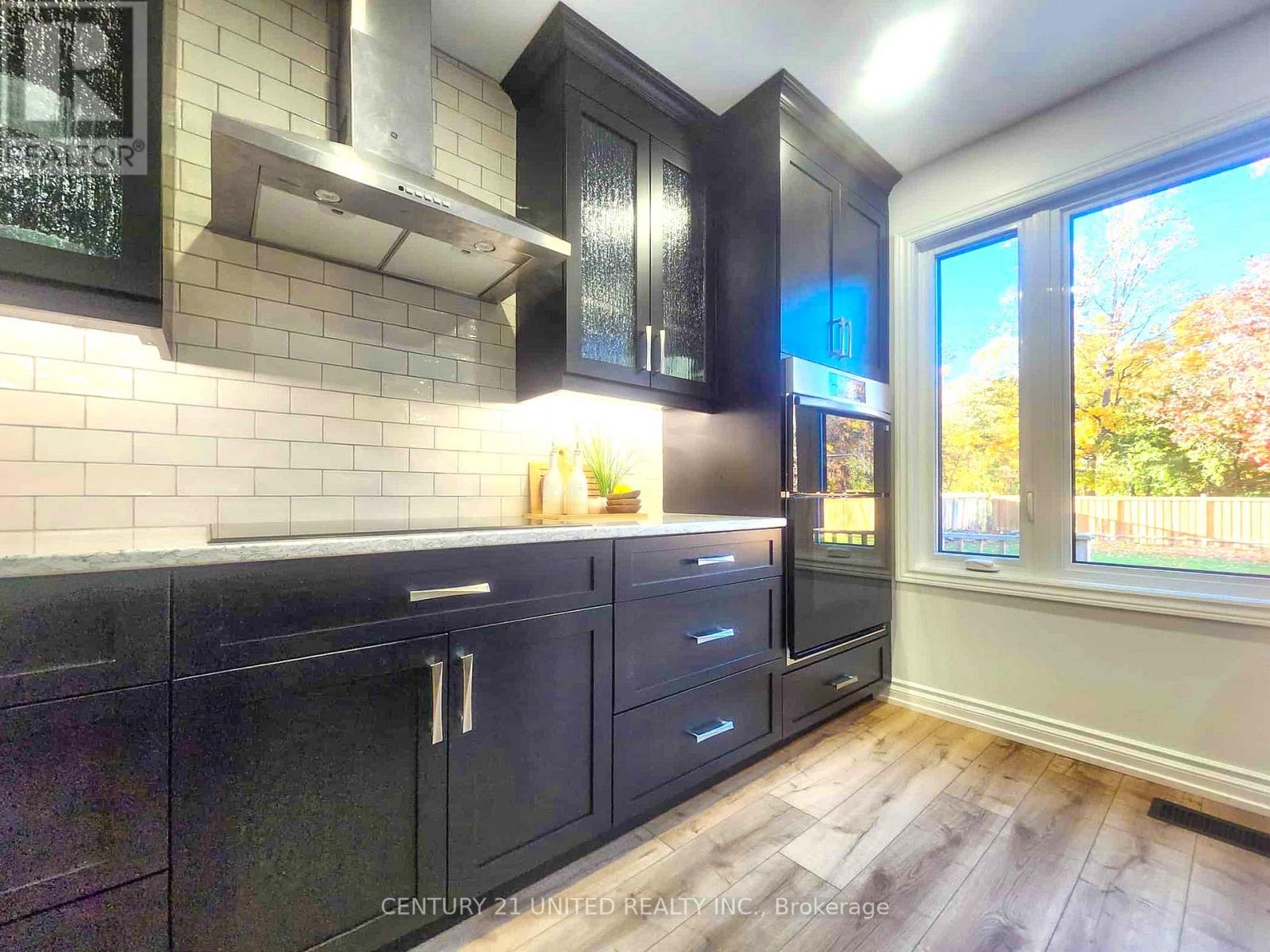 220 Ridgewood Road, Peterborough (Monaghan Ward 2), Ontario  K9J 8A3 - Photo 18 - X12485518