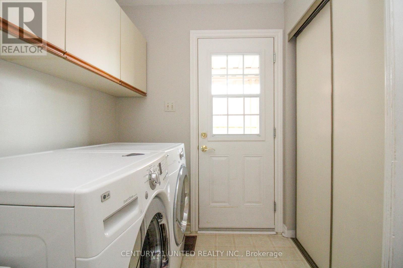 220 Ridgewood Road, Peterborough (Monaghan Ward 2), Ontario  K9J 8A3 - Photo 22 - X12485518