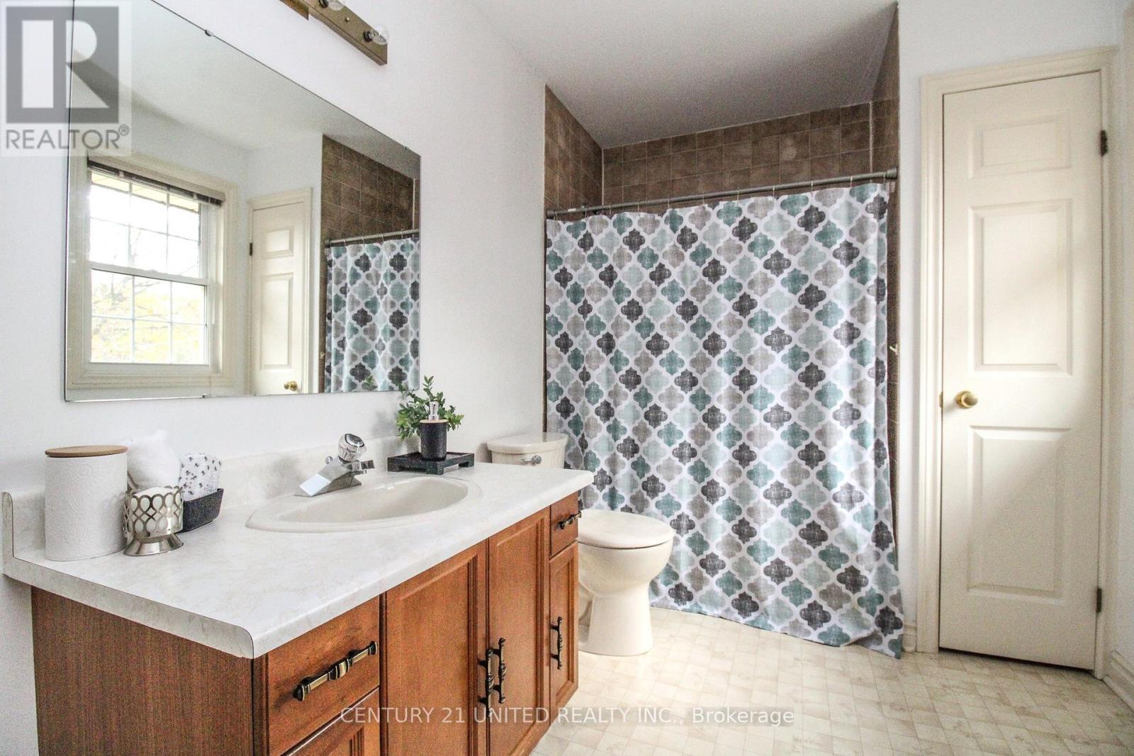 220 Ridgewood Road, Peterborough (Monaghan Ward 2), Ontario  K9J 8A3 - Photo 29 - X12485518