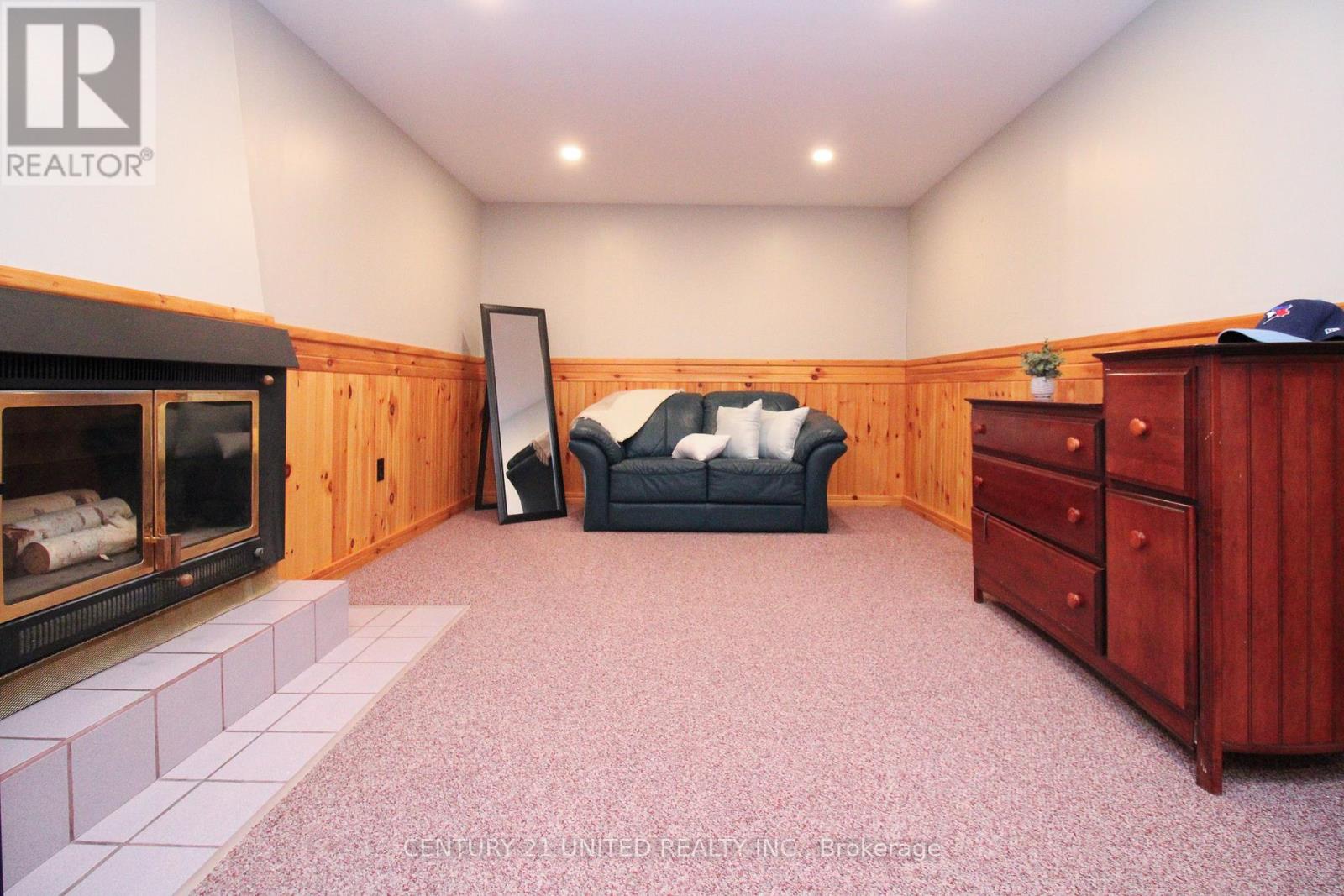 220 Ridgewood Road, Peterborough (Monaghan Ward 2), Ontario  K9J 8A3 - Photo 32 - X12485518