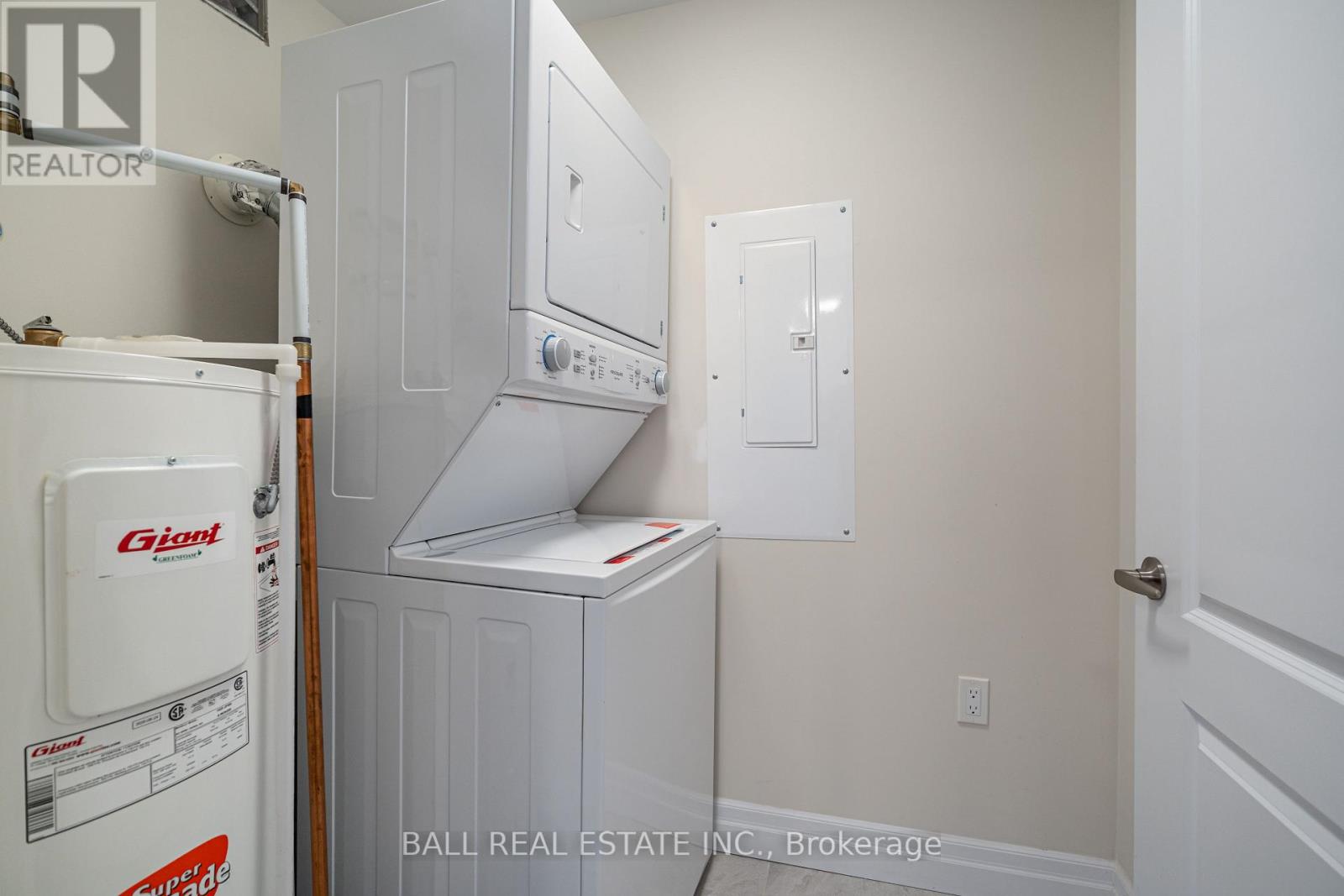 340 Florence Drive, Peterborough (Monaghan Ward 2), Ontario  K9J 0K4 - Photo 14 - X12485967