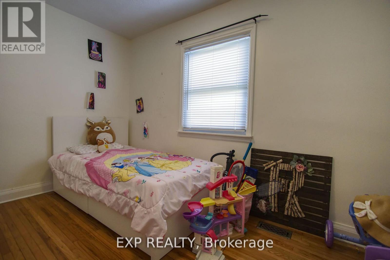 349 Euclid Avenue, Peterborough (Ashburnham Ward 4), Ontario  K9H 1M7 - Photo 9 - X12485969