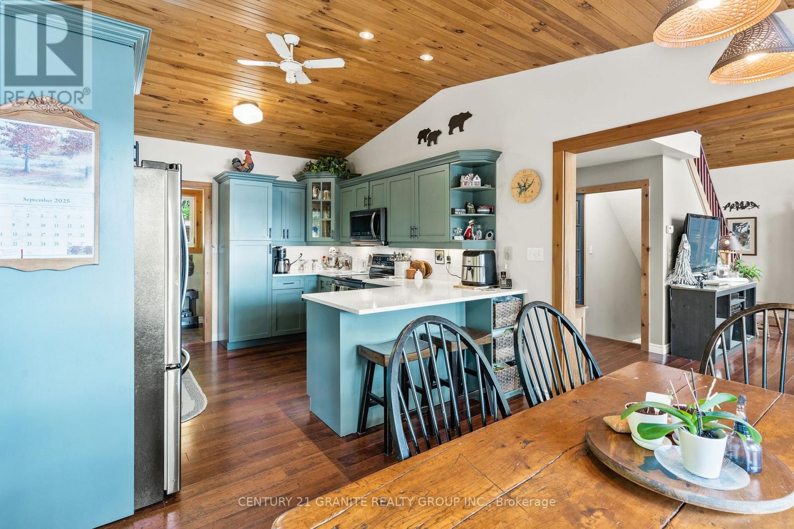 1140 Regal Trail, Highlands East (Cardiff Ward), Ontario  K0L 1C0 - Photo 10 - X12485979