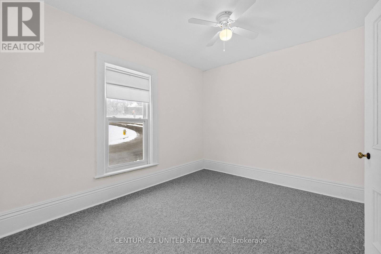 234 Antrim Street, Peterborough (Town Ward 3), Ontario  K9H 3G4 - Photo 16 - X12486228