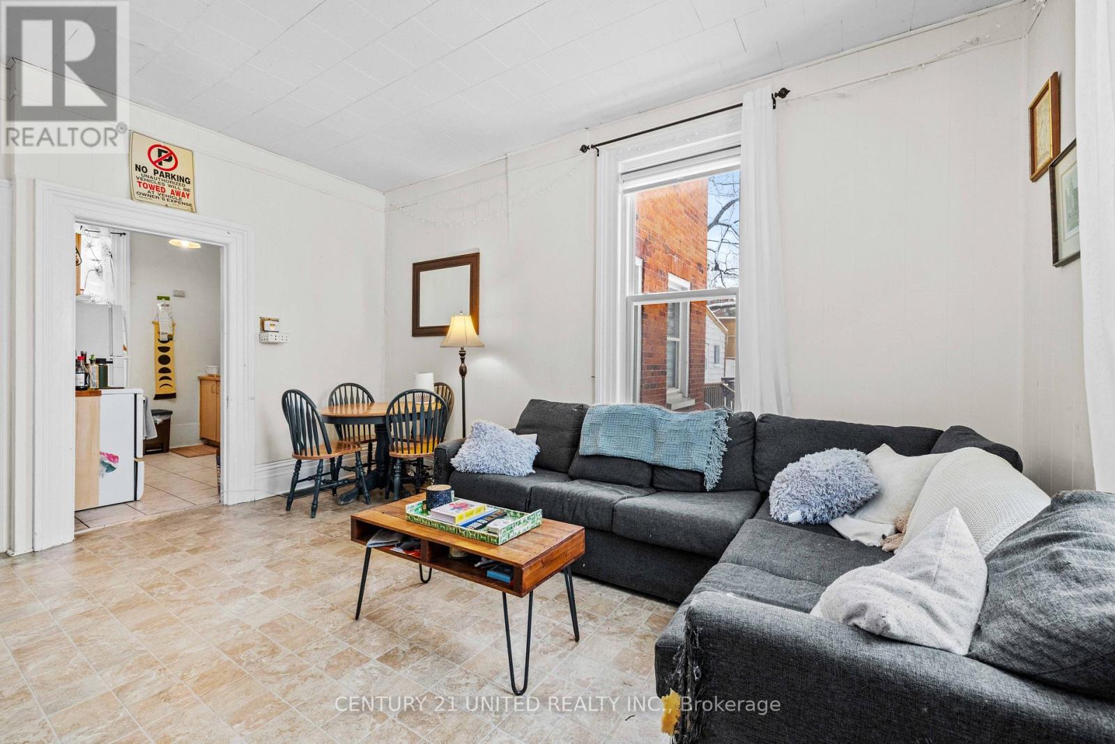 234 Antrim Street, Peterborough (Town Ward 3), Ontario  K9H 3G4 - Photo 27 - X12486228