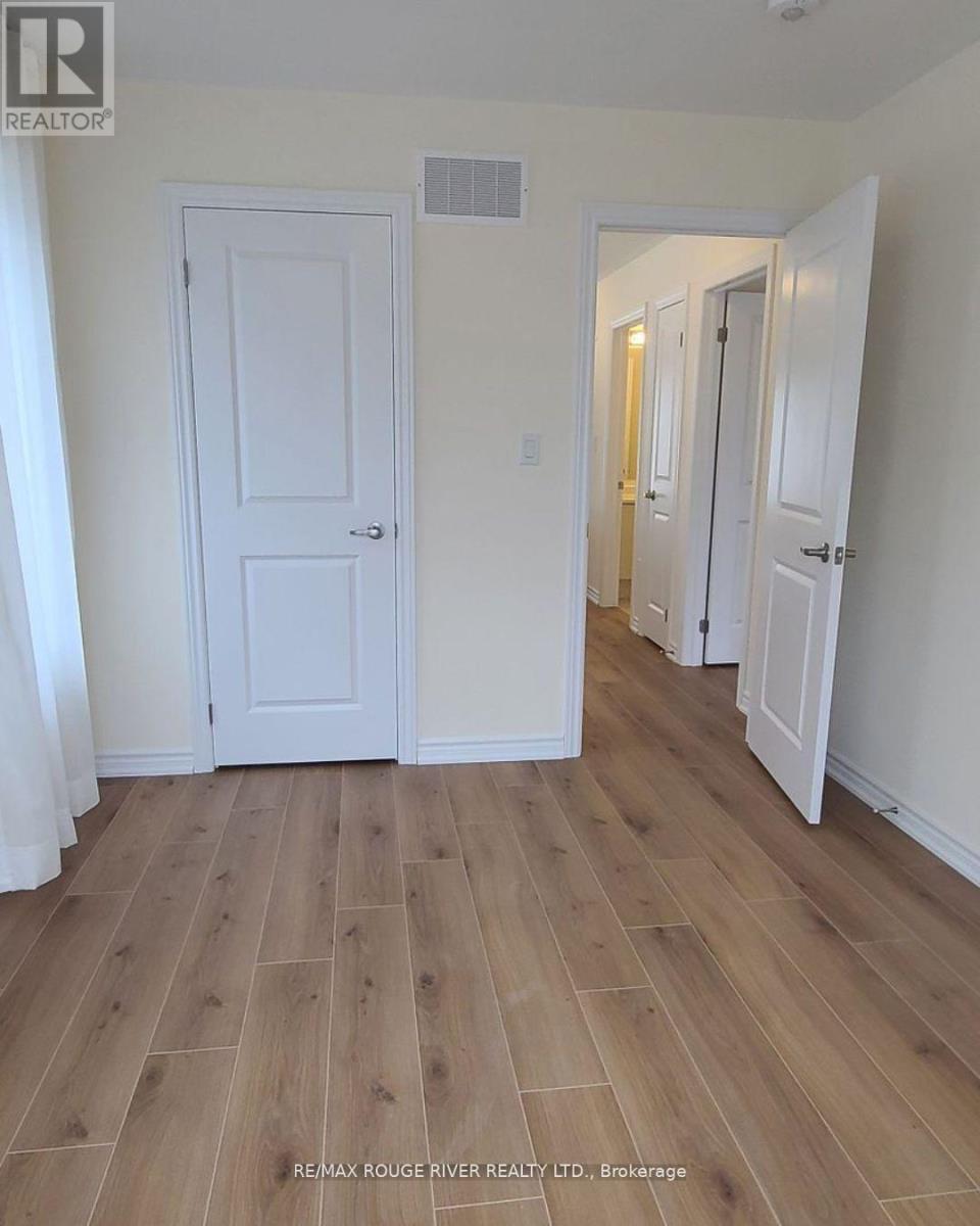 72 Hickey Lane, Kawartha Lakes (Lindsay), Ontario  K9V 5V5 - Photo 31 - X12486255