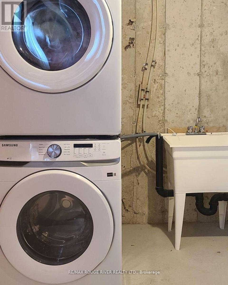 72 Hickey Lane, Kawartha Lakes (Lindsay), Ontario  K9V 5V5 - Photo 35 - X12486255