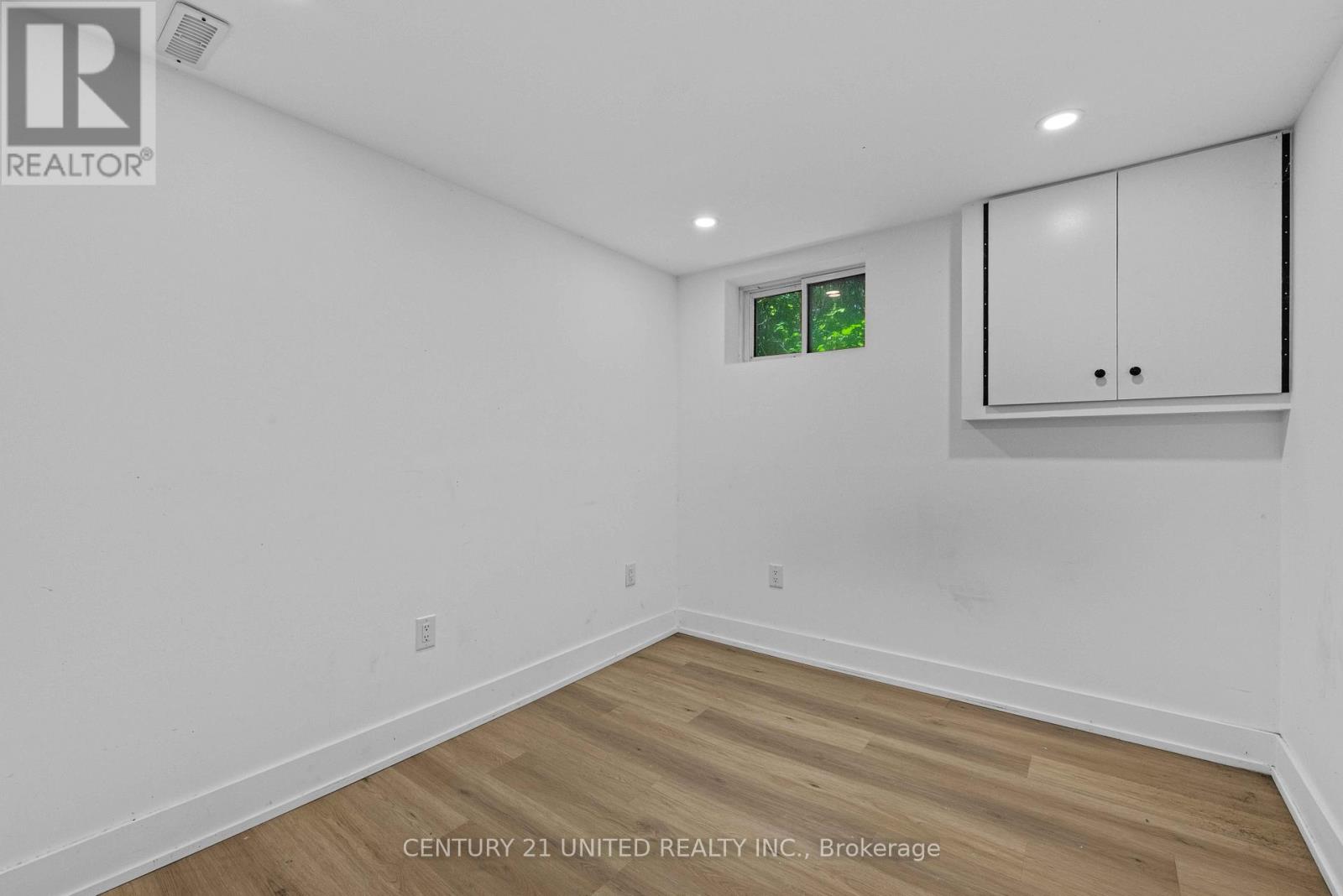 567 O'connell Road, Peterborough (Otonabee Ward 1), Ontario  K9J 4E2 - Photo 15 - X12486645