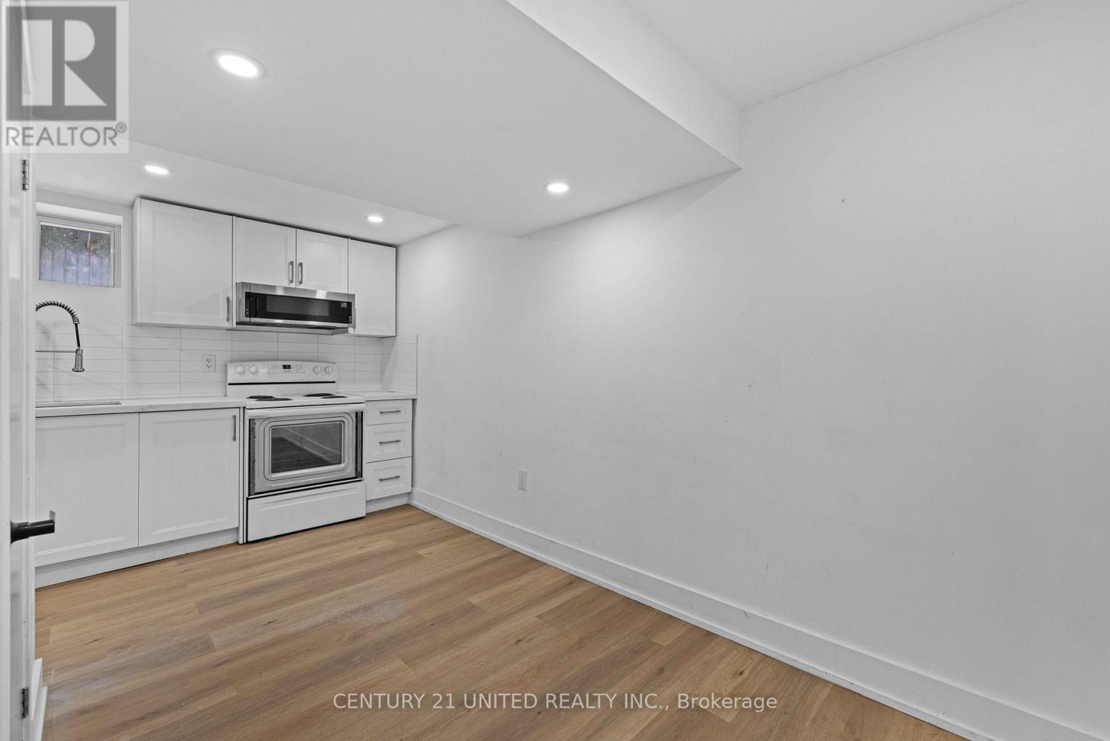 567 O'connell Road, Peterborough (Otonabee Ward 1), Ontario  K9J 4E2 - Photo 24 - X12486645