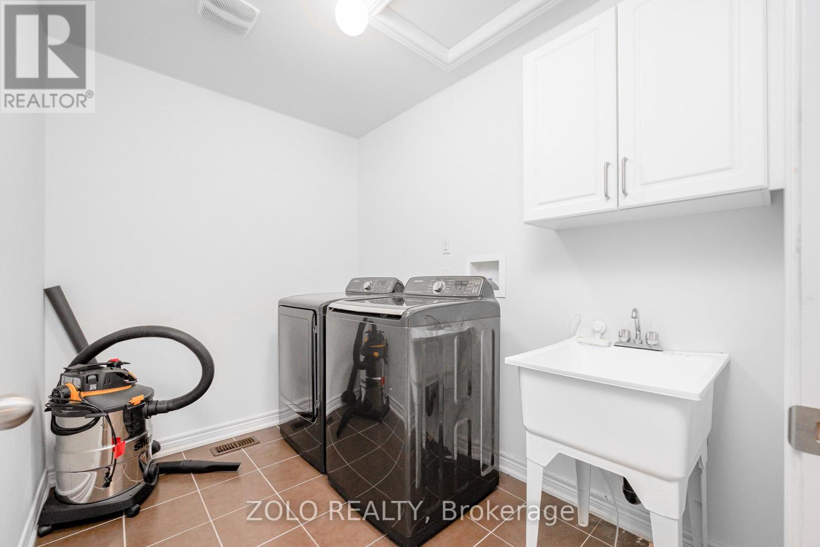 417 Florence Drive, Peterborough (Monaghan Ward 2), Ontario  K9J 0H7 - Photo 25 - X12487024