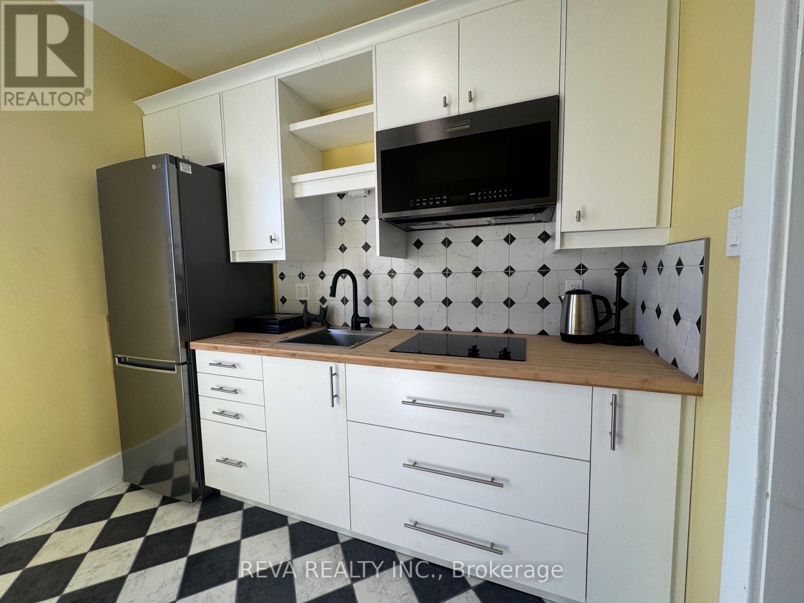 Unit 4 - 10 Hastings St. North, Bancroft (Bancroft Ward), Ontario  K0L 1C0 - Photo 3 - X12487078