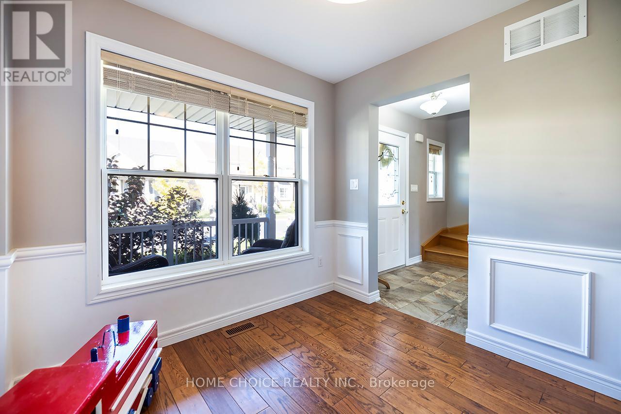 912 Broadway Boulevard, Peterborough (Northcrest Ward 5), Ontario  K9H 0G8 - Photo 18 - X12487154