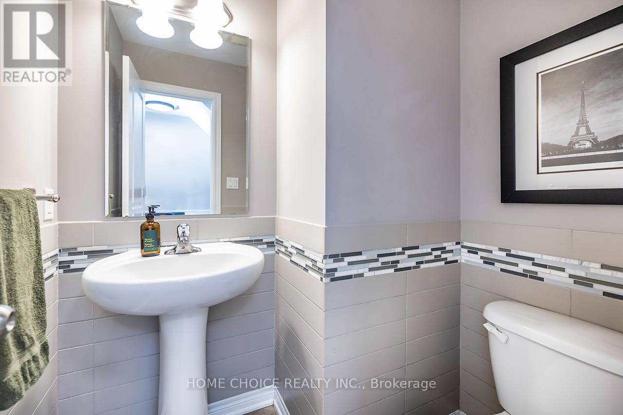 912 Broadway Boulevard, Peterborough (Northcrest Ward 5), Ontario  K9H 0G8 - Photo 20 - X12487154