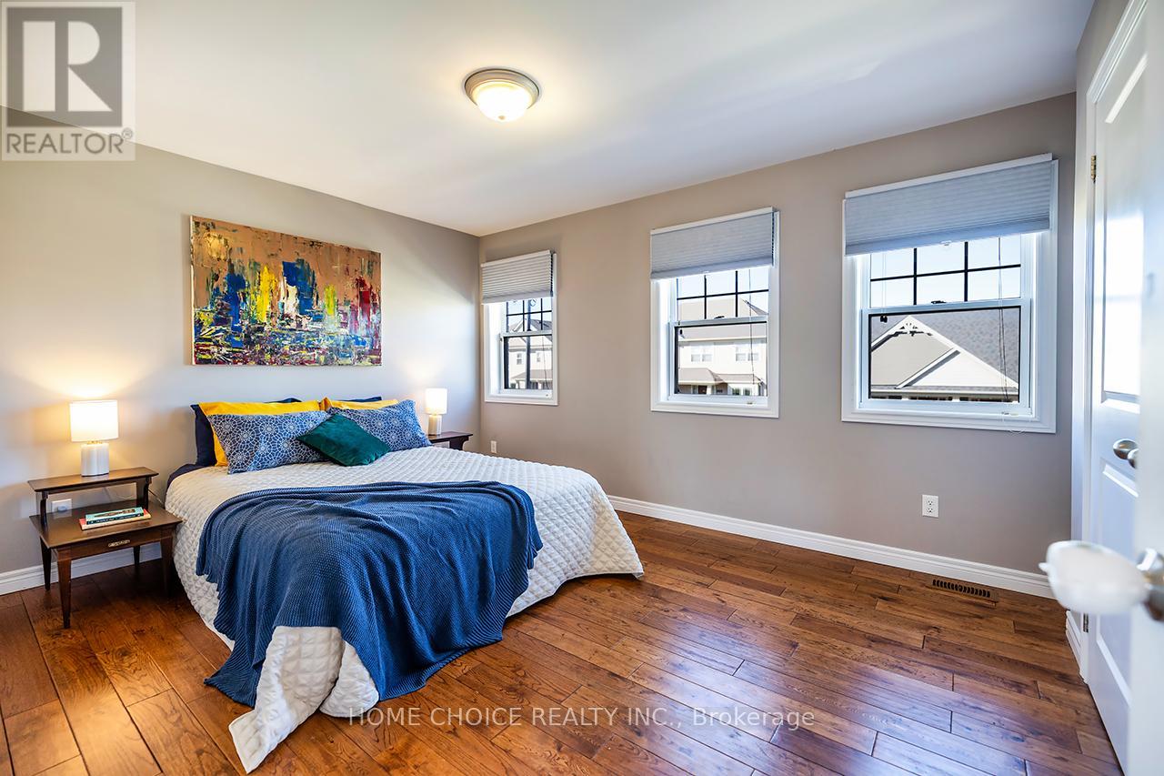 912 Broadway Boulevard, Peterborough (Northcrest Ward 5), Ontario  K9H 0G8 - Photo 23 - X12487154