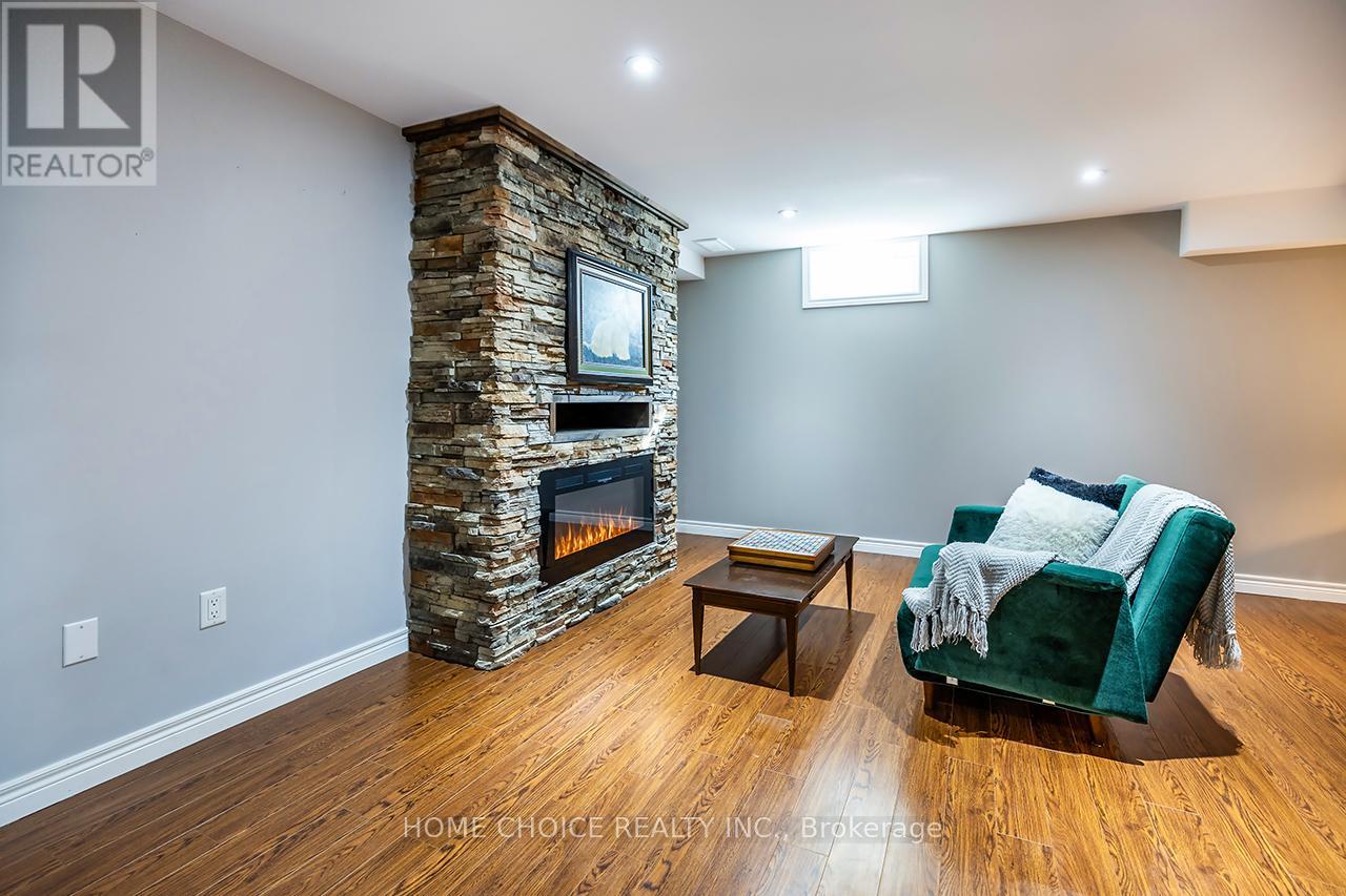 912 Broadway Boulevard, Peterborough (Northcrest Ward 5), Ontario  K9H 0G8 - Photo 26 - X12487154