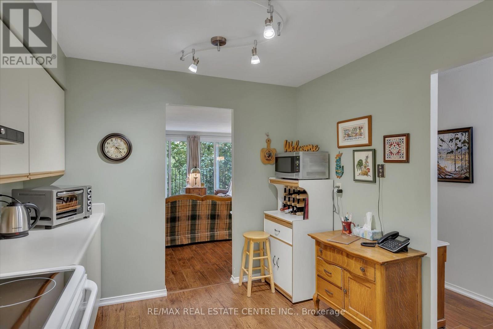 209 - 1111 Water Street, Peterborough (Northcrest Ward 5), Ontario  K9H 3P7 - Photo 5 - X12487530