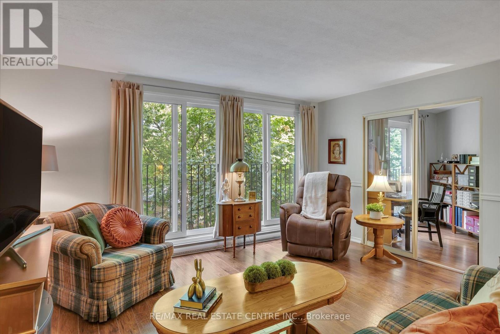 209 - 1111 Water Street, Peterborough (Northcrest Ward 5), Ontario  K9H 3P7 - Photo 6 - X12487530