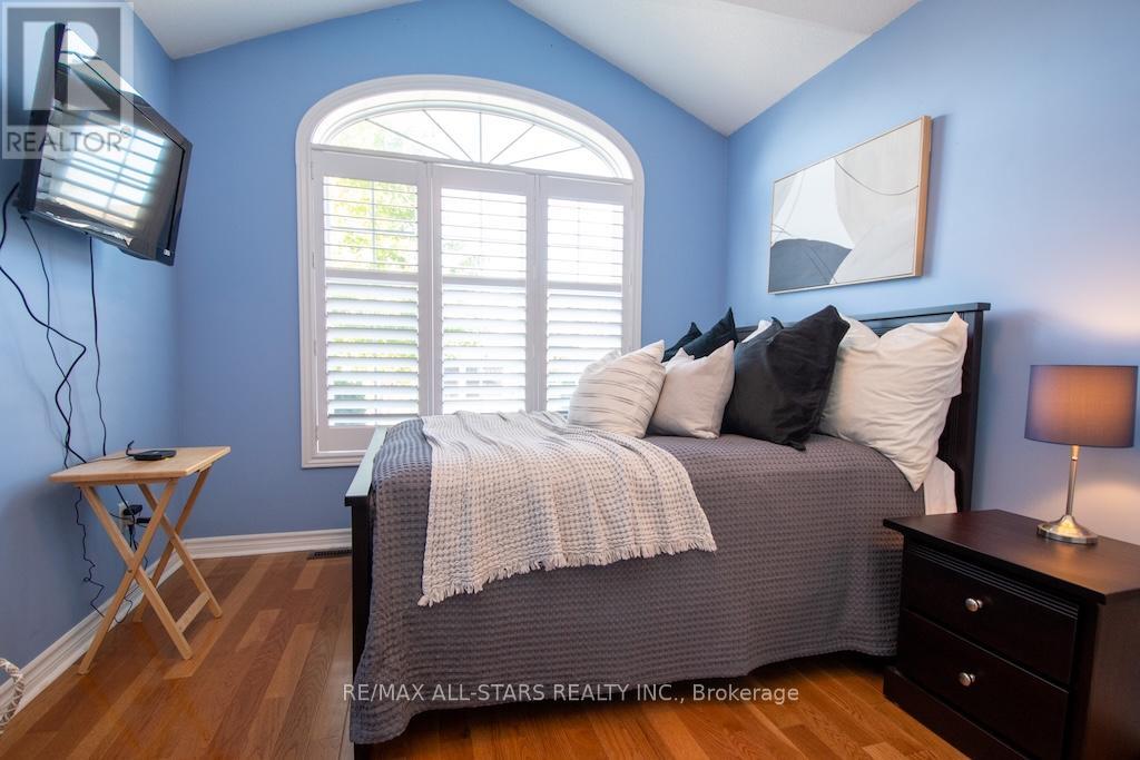 43 Thrushwood Trail, Kawartha Lakes (Lindsay), Ontario  K9V 0B2 - Photo 24 - X12487710