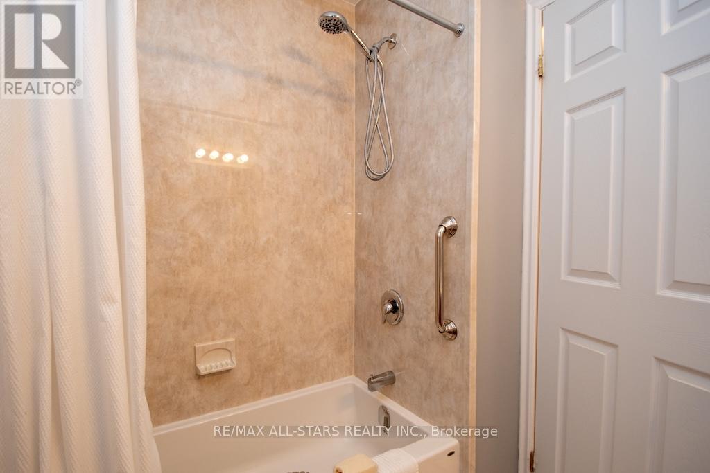 43 Thrushwood Trail, Kawartha Lakes (Lindsay), Ontario  K9V 0B2 - Photo 26 - X12487710