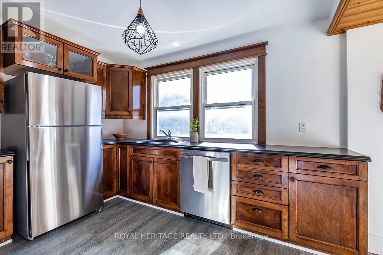 5 Roosevelt Street, Kawartha Lakes (Lindsay), Ontario  K9V 2X6 - Photo 10 - X12487668