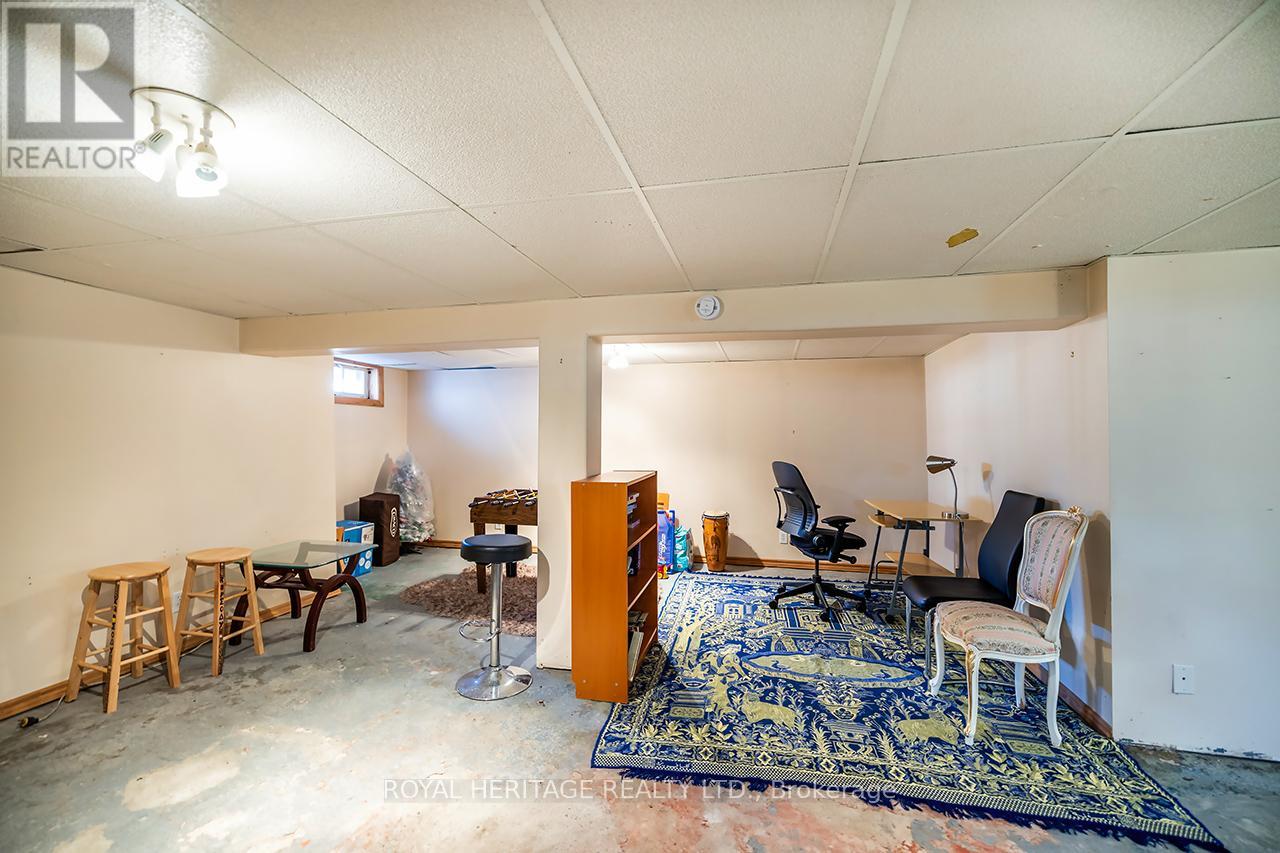 5 Roosevelt Street, Kawartha Lakes (Lindsay), Ontario  K9V 2X6 - Photo 34 - X12487668