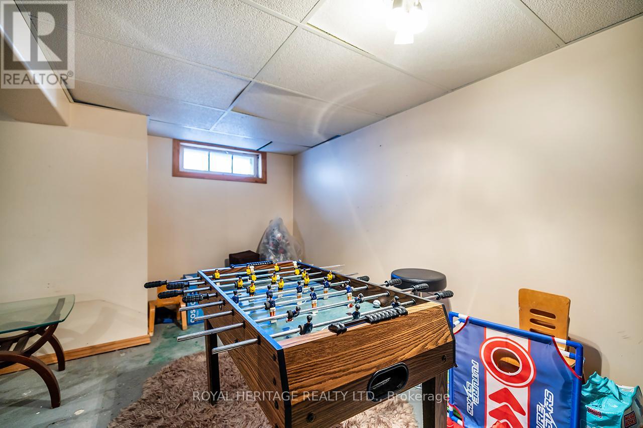 5 Roosevelt Street, Kawartha Lakes (Lindsay), Ontario  K9V 2X6 - Photo 35 - X12487668