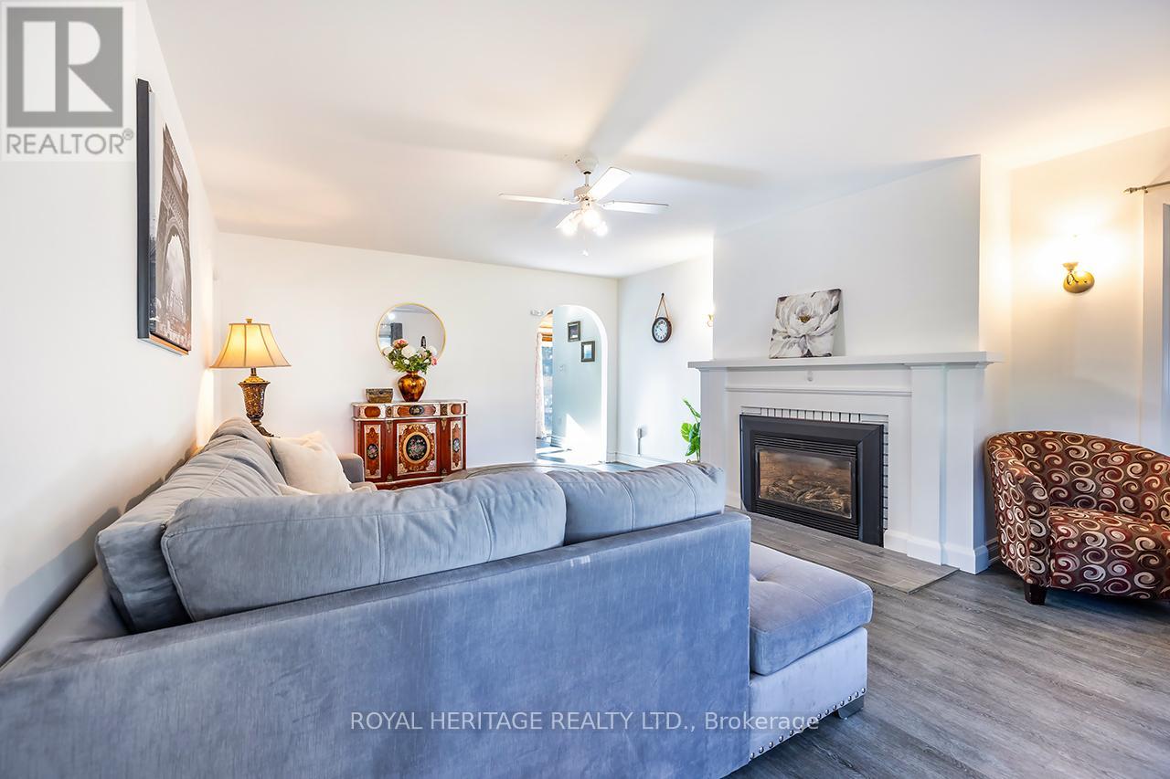 5 Roosevelt Street, Kawartha Lakes (Lindsay), Ontario  K9V 2X6 - Photo 8 - X12487668