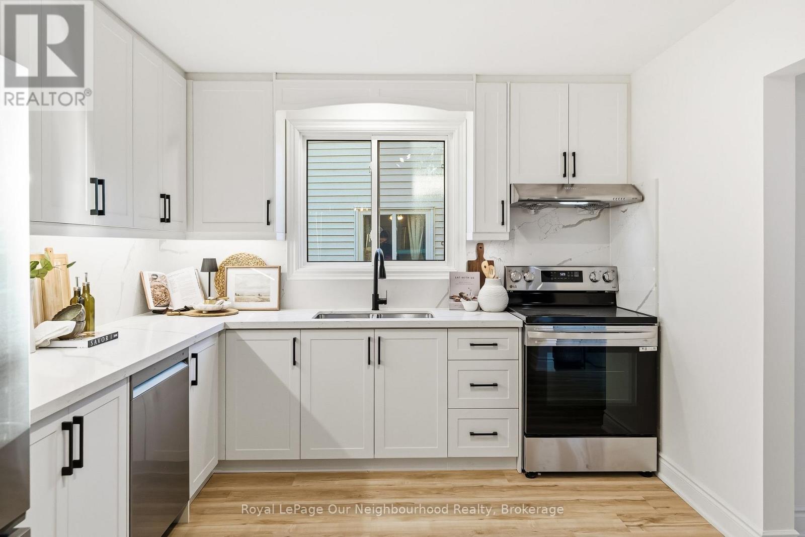 2552 Farmcrest Avenue, Peterborough (Ashburnham Ward 4), Ontario  K9L 1H7 - Photo 16 - X12487838