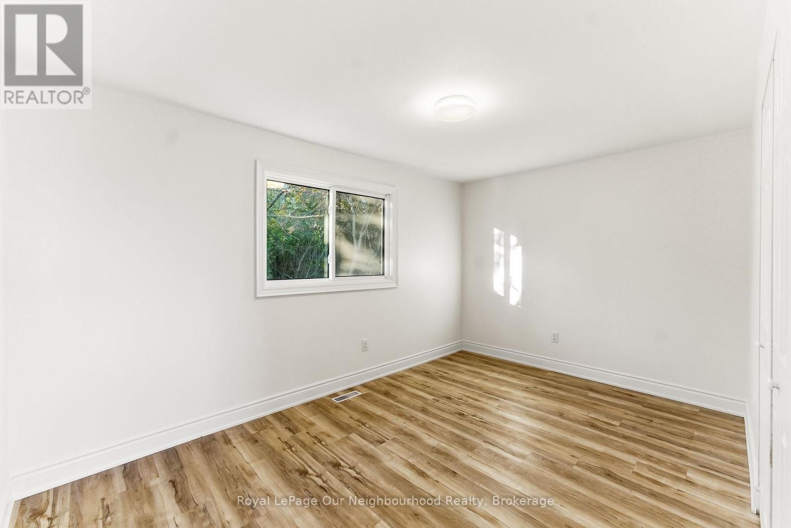 2552 Farmcrest Avenue, Peterborough (Ashburnham Ward 4), Ontario  K9L 1H7 - Photo 30 - X12487838