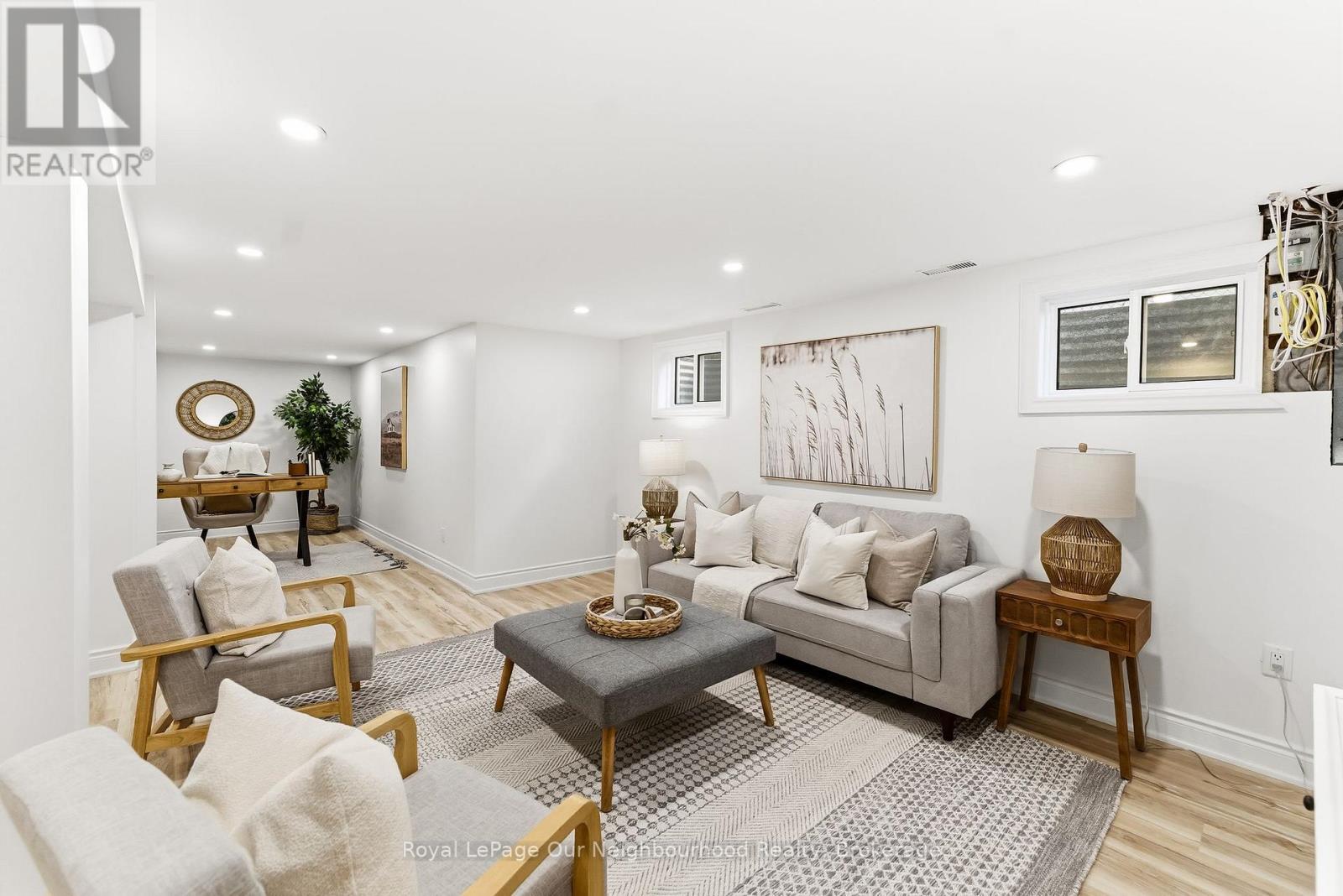 2552 Farmcrest Avenue, Peterborough (Ashburnham Ward 4), Ontario  K9L 1H7 - Photo 36 - X12487838