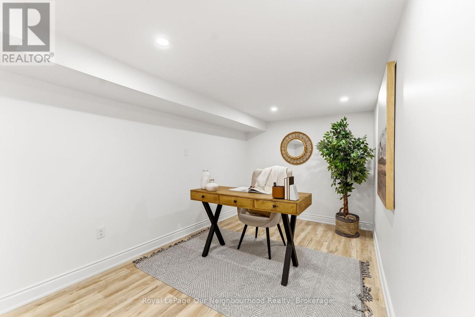 2552 Farmcrest Avenue, Peterborough (Ashburnham Ward 4), Ontario  K9L 1H7 - Photo 37 - X12487838