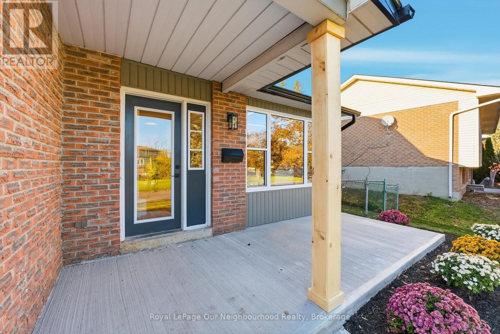 2552 Farmcrest Avenue, Peterborough (Ashburnham Ward 4), Ontario  K9L 1H7 - Photo 4 - X12487838