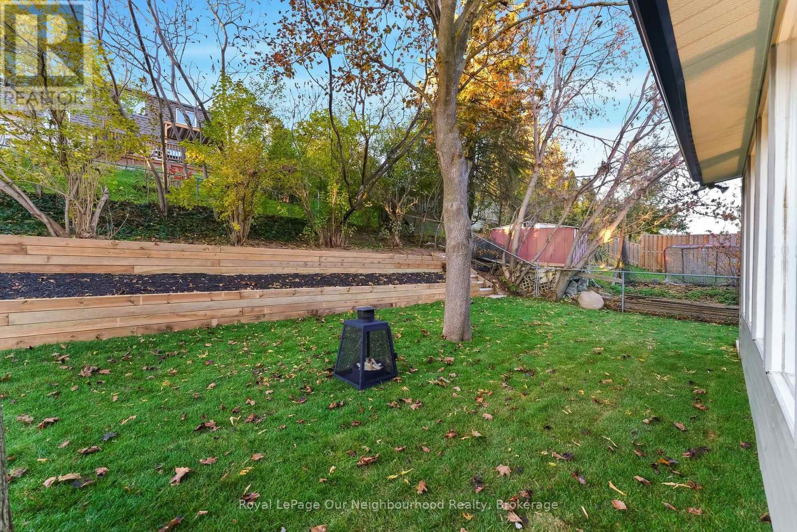 2552 Farmcrest Avenue, Peterborough (Ashburnham Ward 4), Ontario  K9L 1H7 - Photo 41 - X12487838