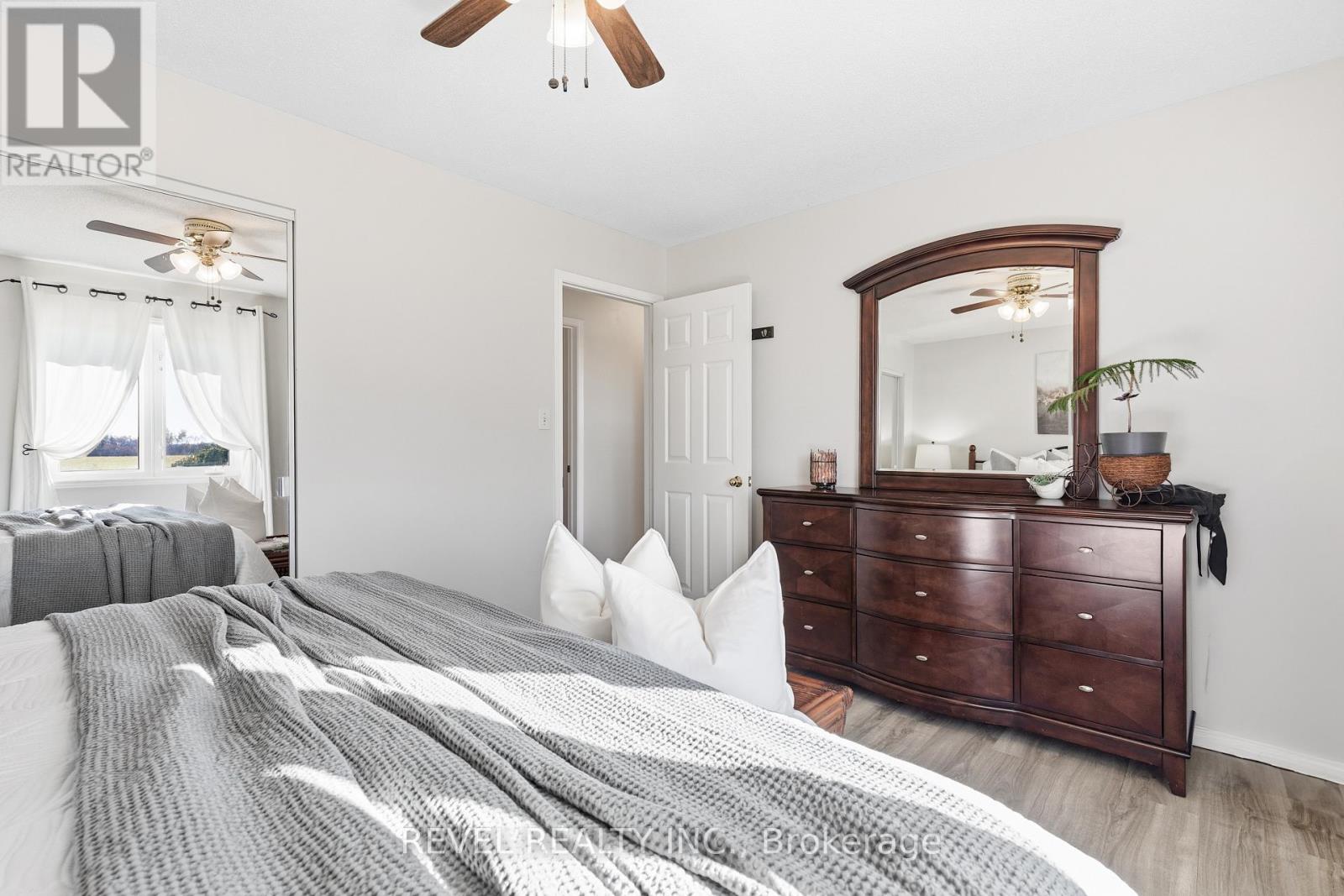 443 Tower Road, Kawartha Lakes (Lindsay), Ontario  K9V 4R4 - Photo 17 - X12487916