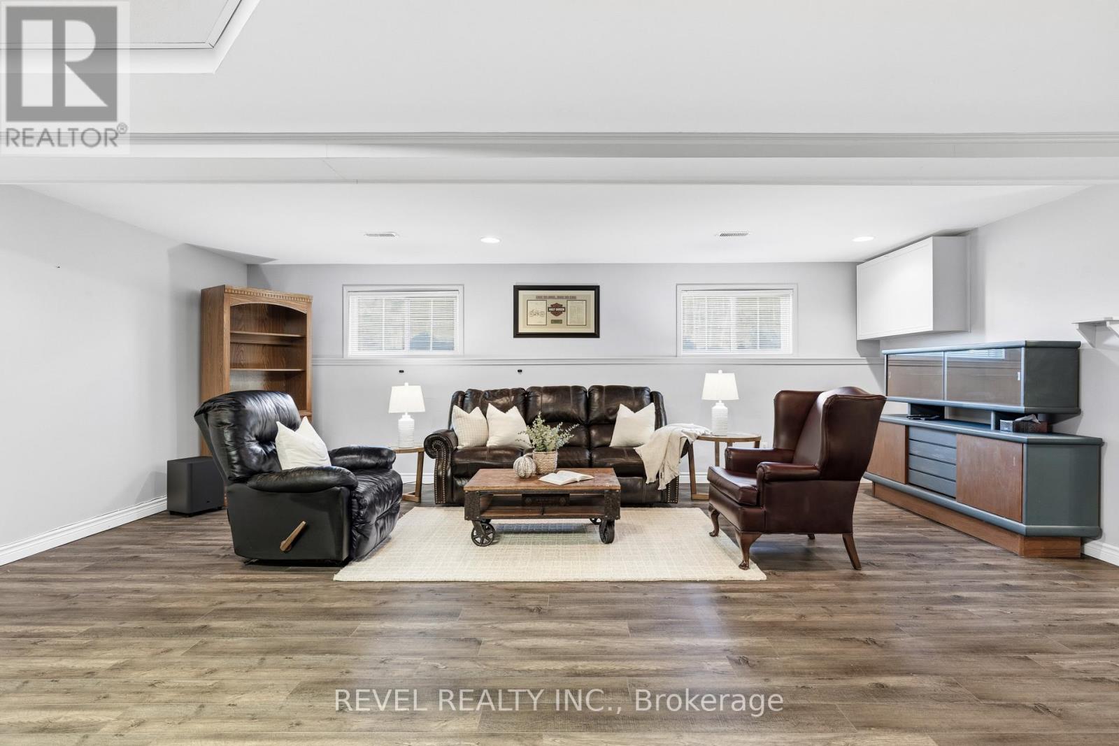 443 Tower Road, Kawartha Lakes (Lindsay), Ontario  K9V 4R4 - Photo 24 - X12487916