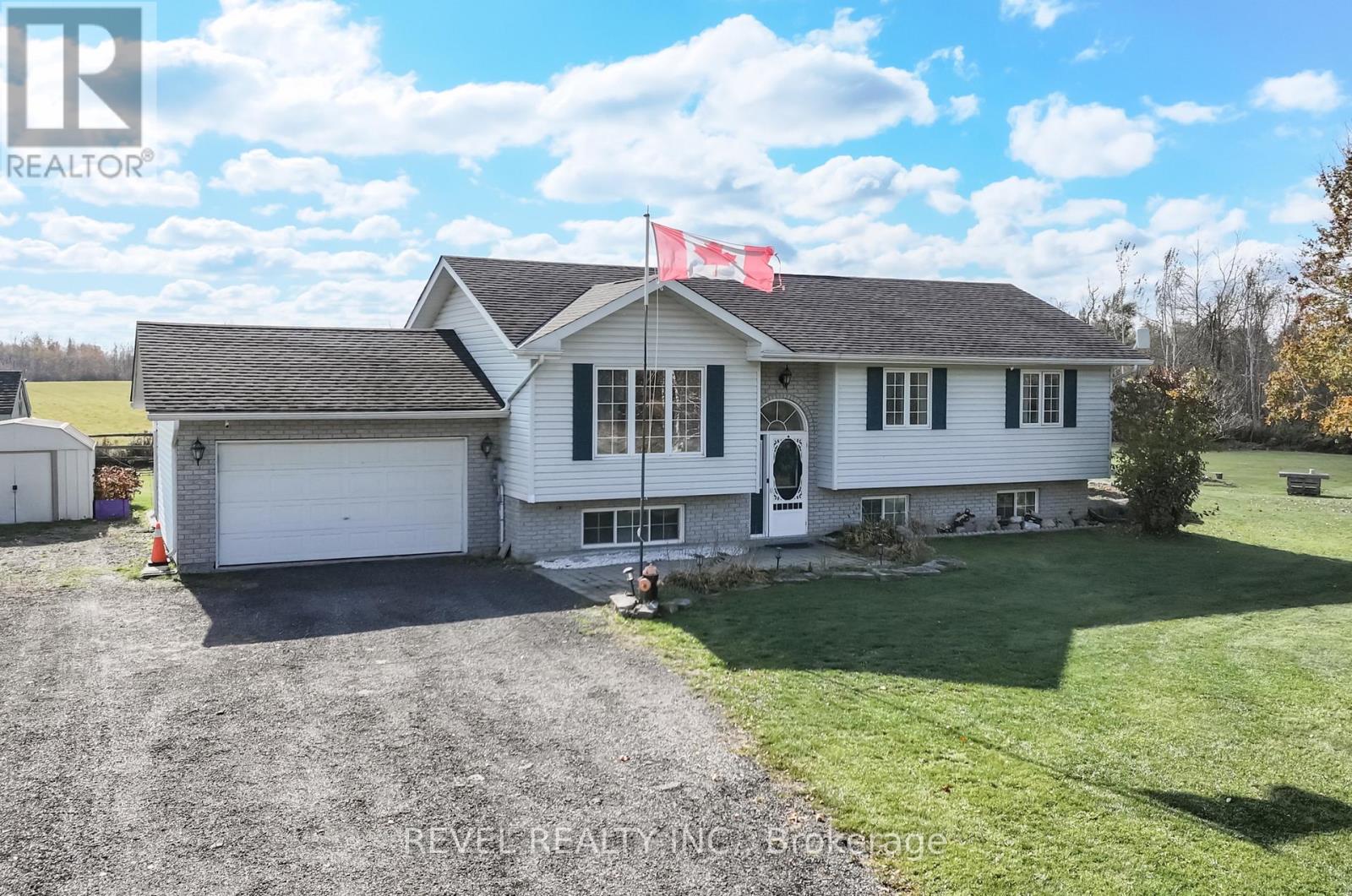 443 Tower Road, Kawartha Lakes (Lindsay), Ontario  K9V 4R4 - Photo 3 - X12487916