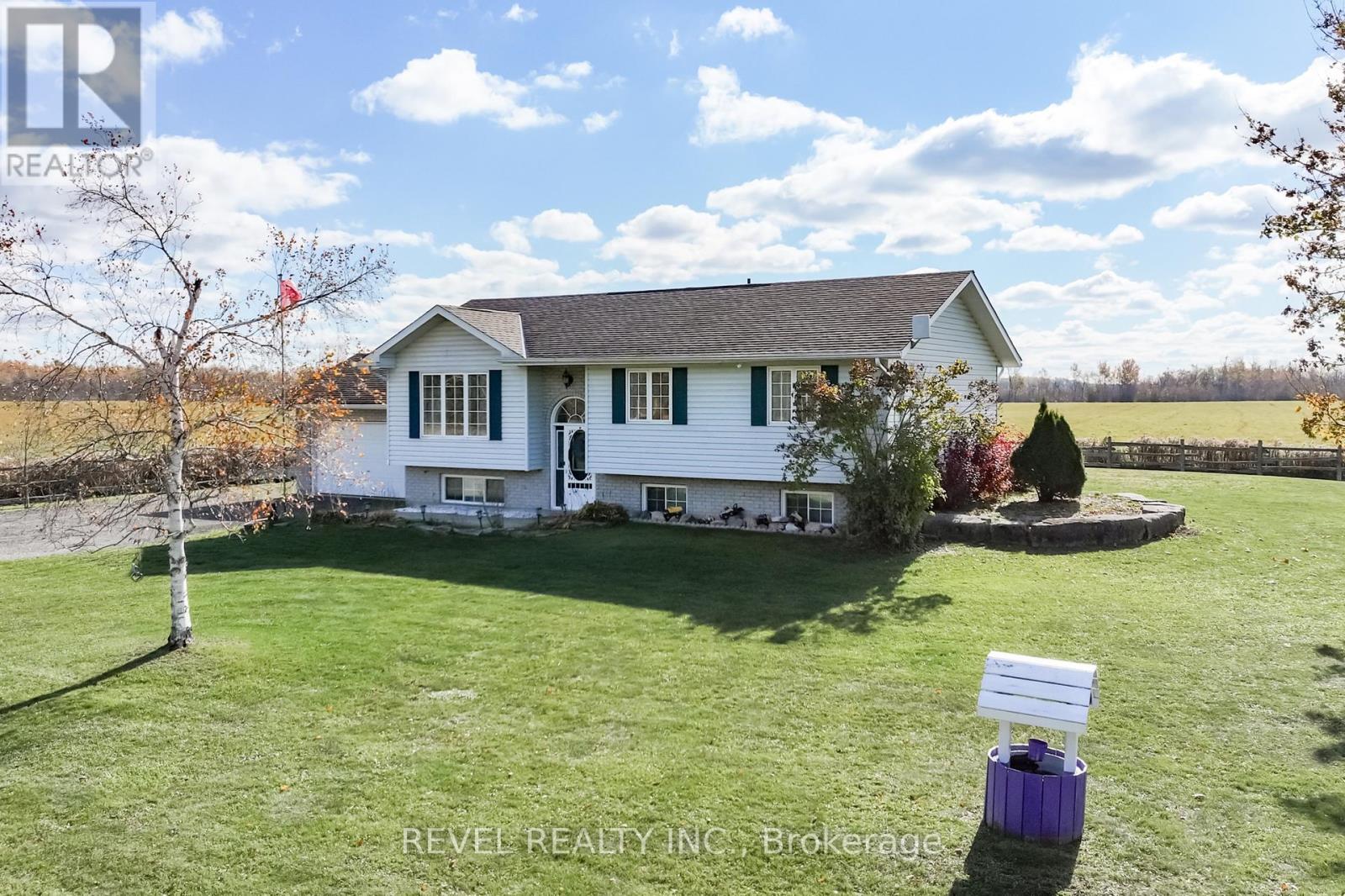 443 Tower Road, Kawartha Lakes (Lindsay), Ontario  K9V 4R4 - Photo 4 - X12487916