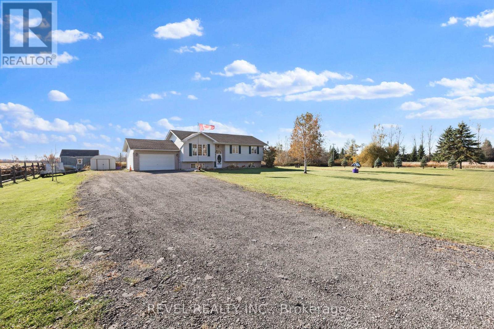 443 Tower Road, Kawartha Lakes (Lindsay), Ontario  K9V 4R4 - Photo 5 - X12487916