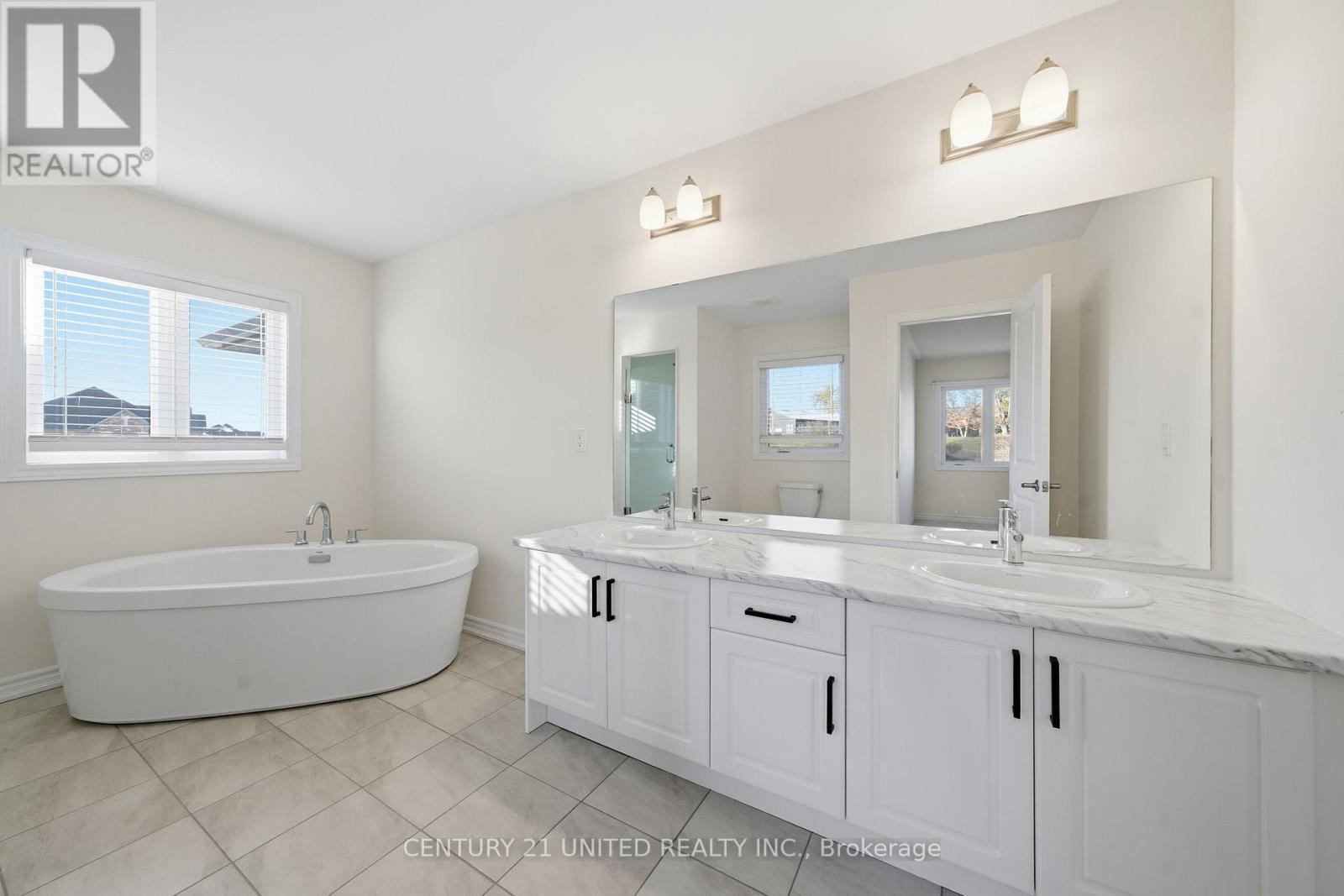 45 Golden Meadows Drive, Otonabee-South Monaghan, Ontario  K9J 0K8 - Photo 35 - X12488010