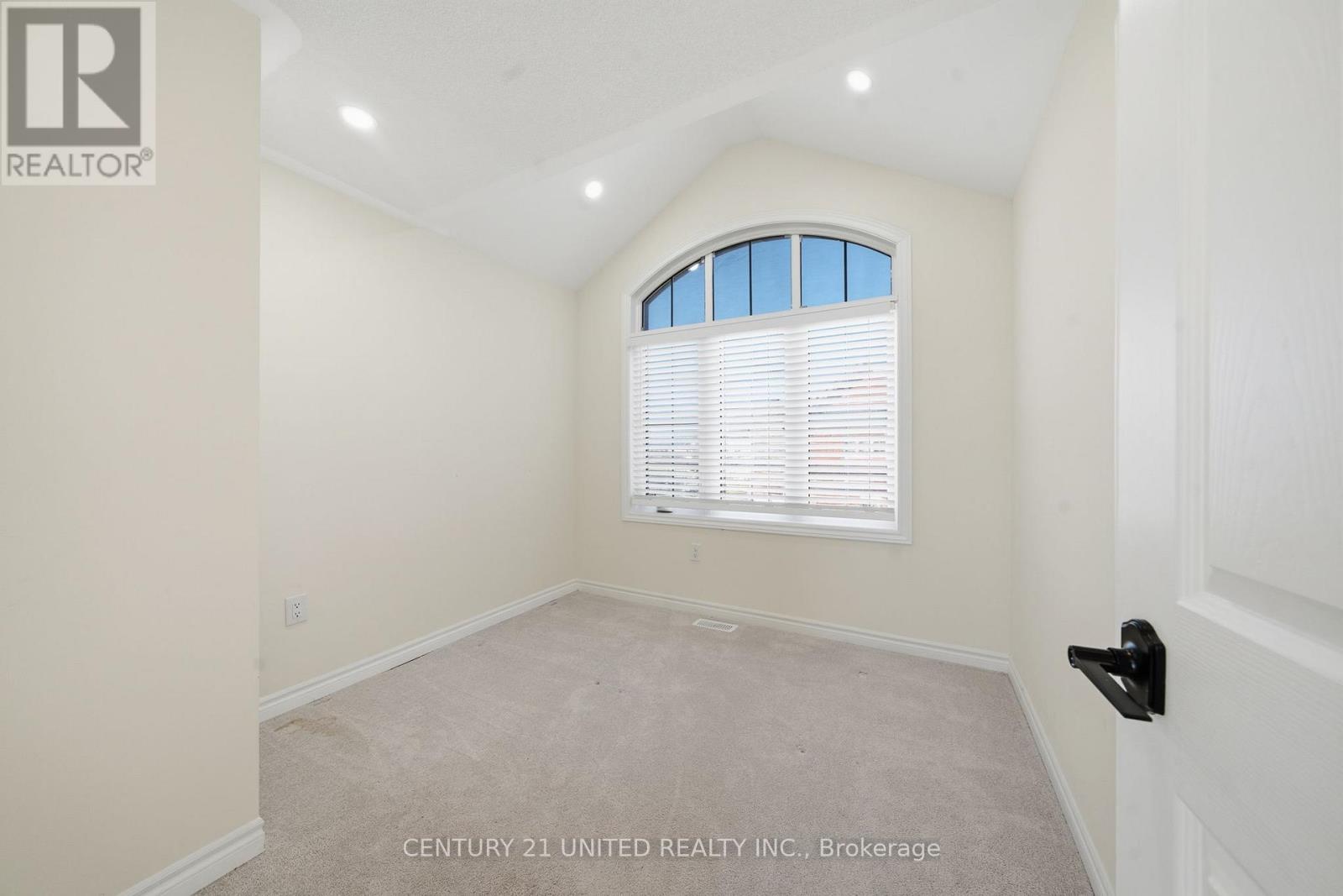 45 Golden Meadows Drive, Otonabee-South Monaghan, Ontario  K9J 0K8 - Photo 43 - X12488010