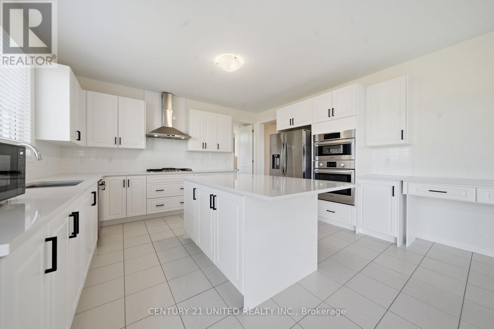 45 Golden Meadows Drive, Otonabee-South Monaghan, Ontario  K9J 0K8 - Photo 6 - X12488010