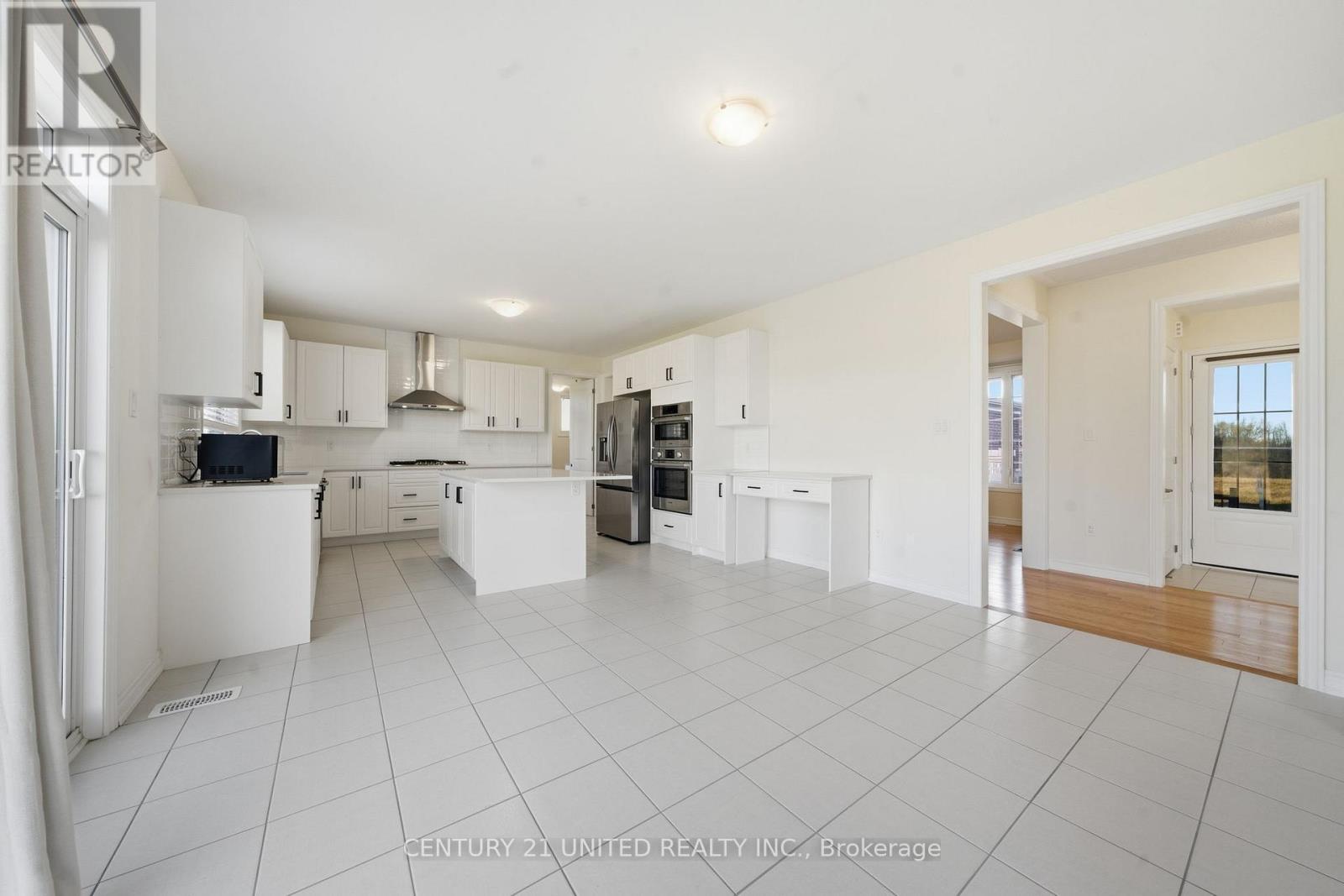 45 Golden Meadows Drive, Otonabee-South Monaghan, Ontario  K9J 0K8 - Photo 9 - X12488010