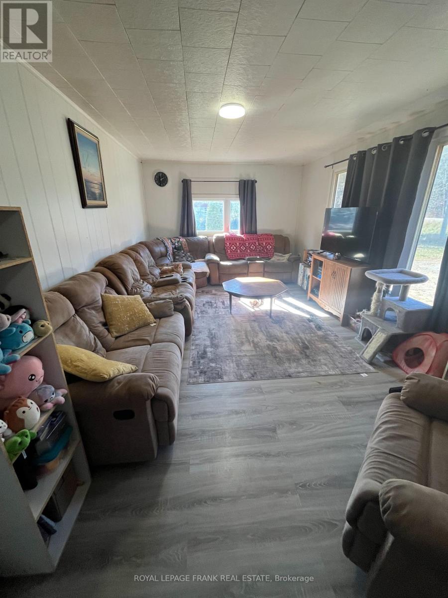 27668 Hwy 28, Faraday, Ontario  K0L 1C0 - Photo 4 - X12488164