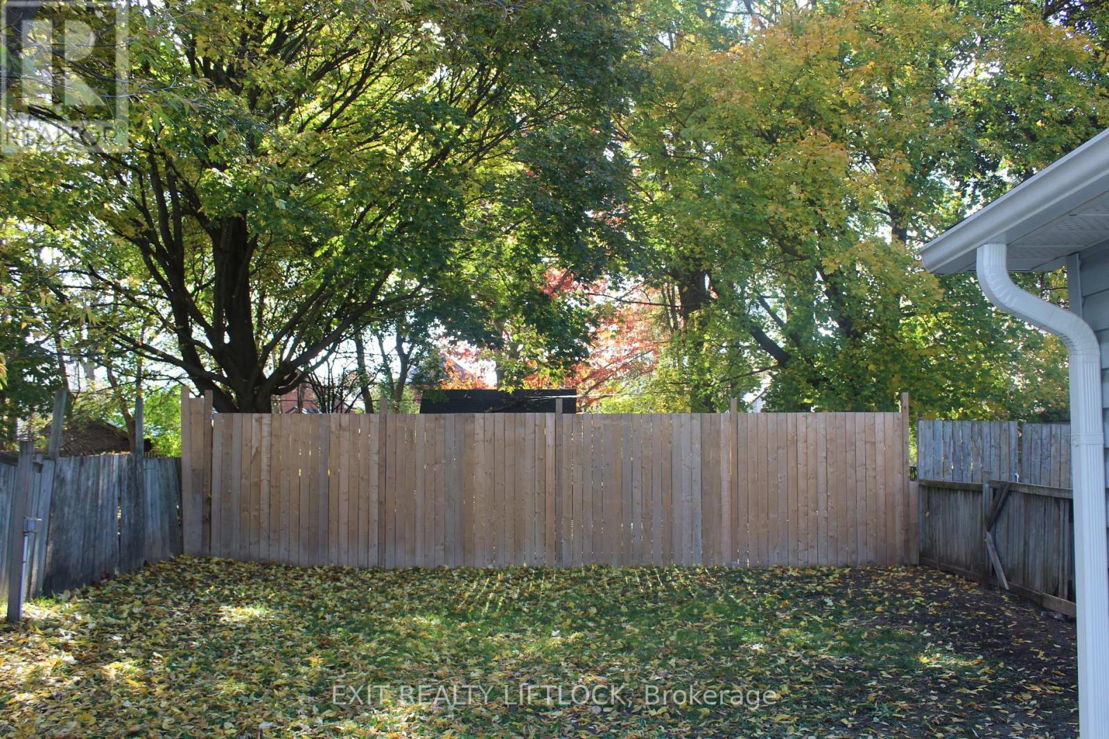 539 Albert Street, Peterborough (Town Ward 3), Ontario  K9J 4N7 - Photo 13 - X12489886