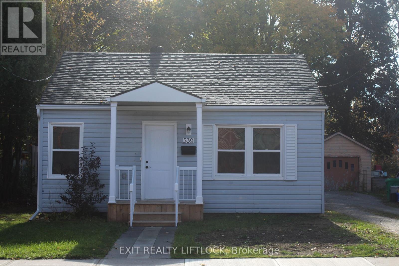 539 Albert Street, Peterborough (Town Ward 3), Ontario  K9J 4N7 - Photo 16 - X12489886