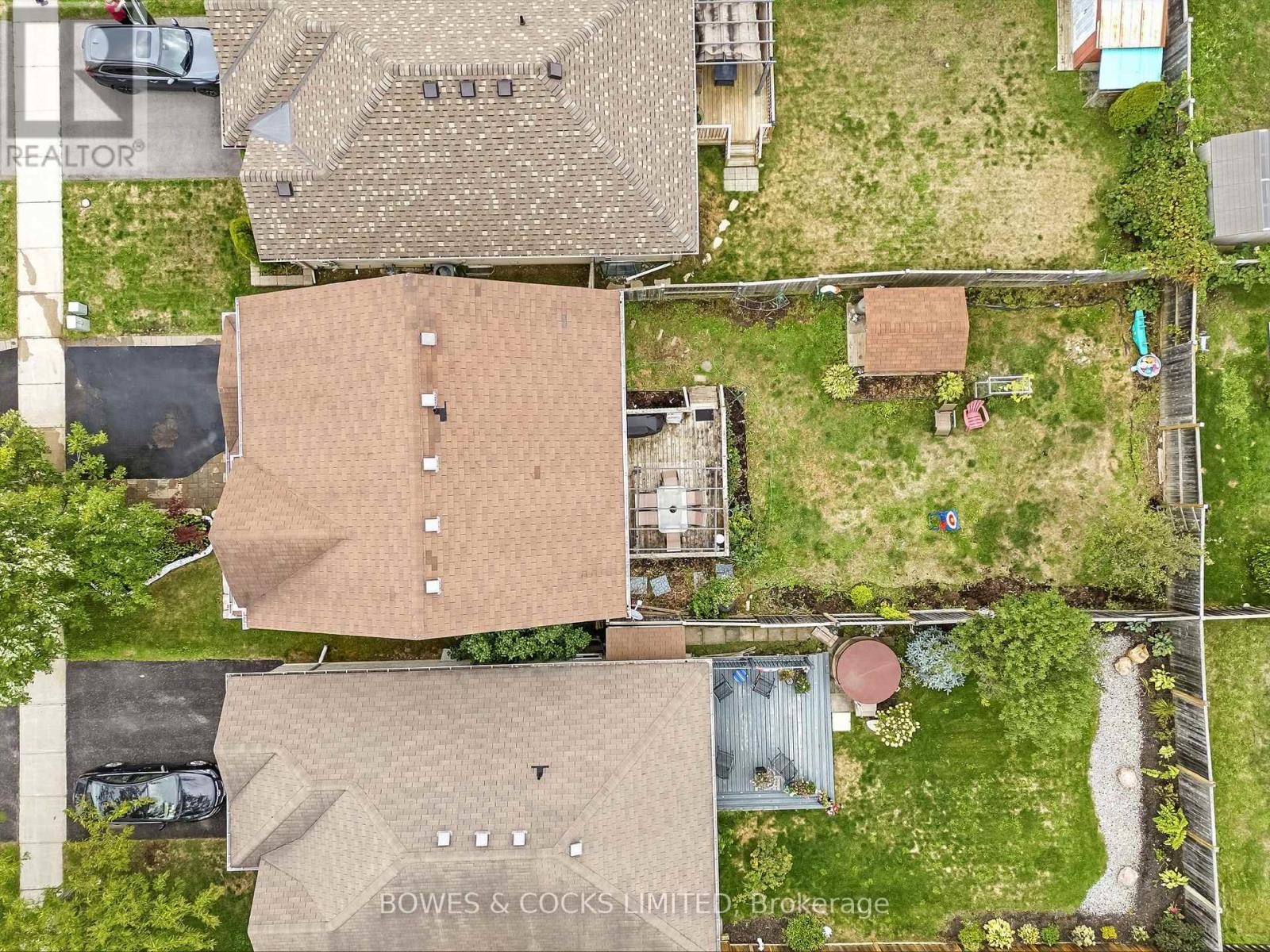 210 Farrier Crescent, Peterborough (Northcrest Ward 5), Ontario  K9L 0A6 - Photo 35 - X12489970