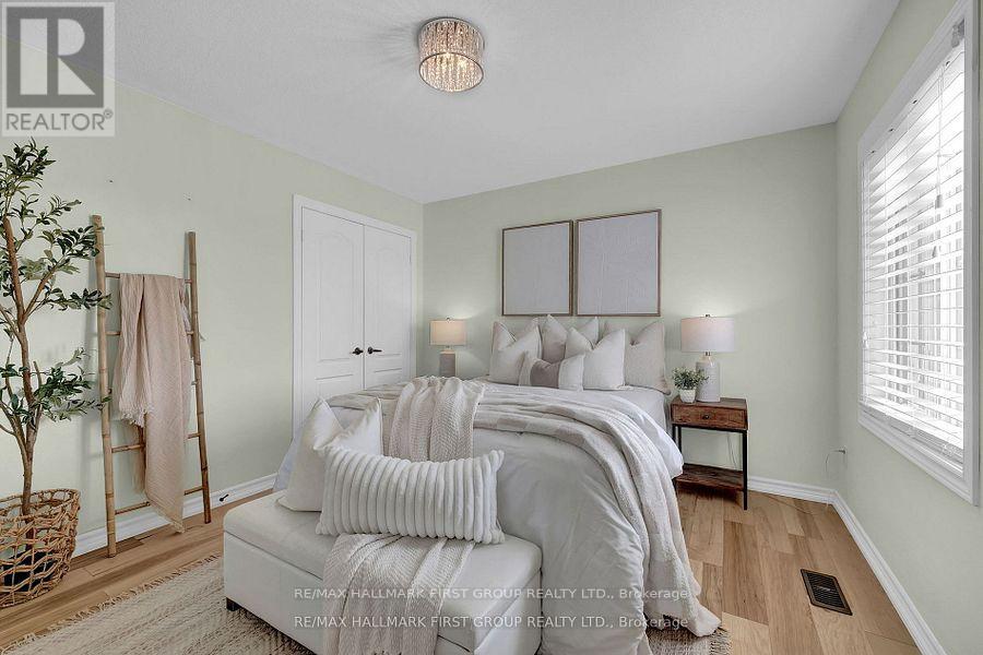 7 Primeau Crescent, Kawartha Lakes (Lindsay), Ontario  K9V 0M6 - Photo 28 - X12490448