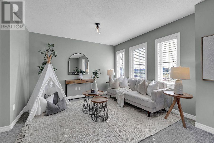 7 Primeau Crescent, Kawartha Lakes (Lindsay), Ontario  K9V 0M6 - Photo 32 - X12490448